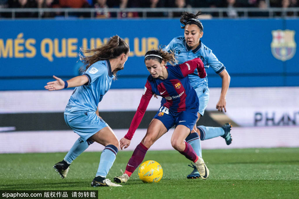 足球从来不 足球从来不